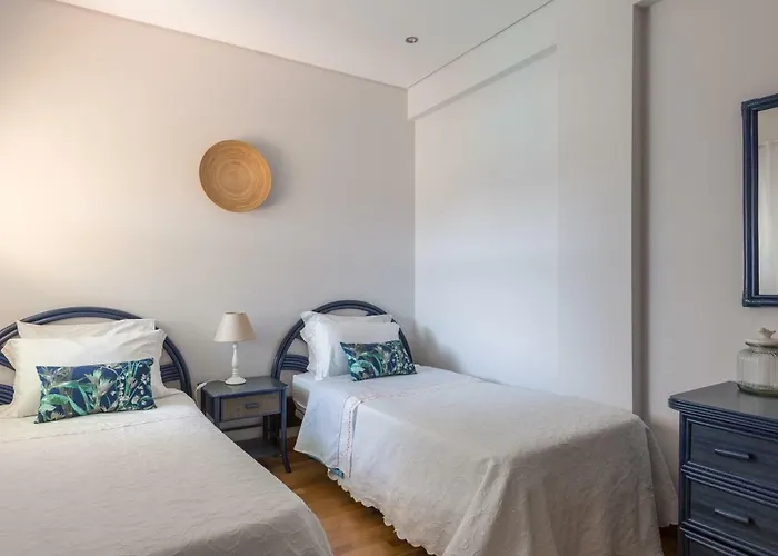 Seashell By Atlantic Places 알부페이라